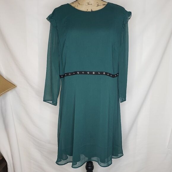 New Look | Emerald Green A-Line Dress - Picture 1 of 4